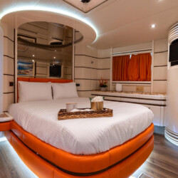 yacht Baia Panther 85 Miami 5