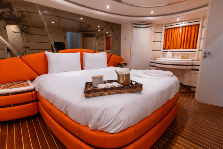 yacht Baia Panther 85 Miami 6