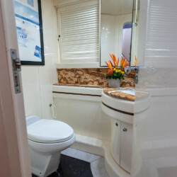 yacht Baia Panther 85 Miami 8