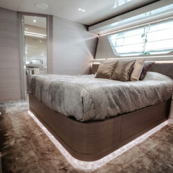 yacht Ferretti Custom Line Navetta 92 Bonus Round Miami 16