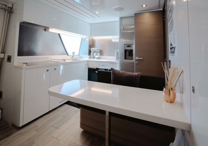 yacht Ferretti Custom Line Navetta 92 Bonus Round Miami 22