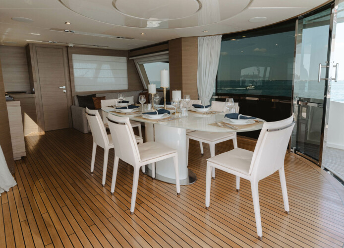 yacht Ferretti Custom Line Navetta 92 Bonus Round Miami 29