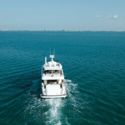 yacht Ferretti Custom Line Navetta 92 Bonus Round Miami 3