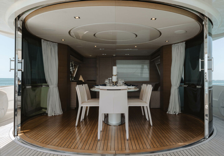 yacht Ferretti Custom Line Navetta 92 Bonus Round Miami 30