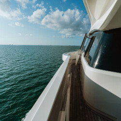 yacht Ferretti Custom Line Navetta 92 Bonus Round Miami 31