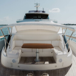 yacht Ferretti Custom Line Navetta 92 Bonus Round Miami 33