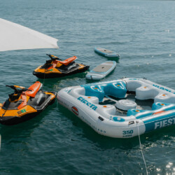 yacht Ferretti Custom Line Navetta 92 Bonus Round Miami 35