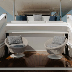 yacht Ferretti Custom Line Navetta 92 Bonus Round Miami 37