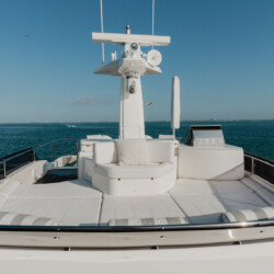 yacht Ferretti Custom Line Navetta 92 Bonus Round Miami 42