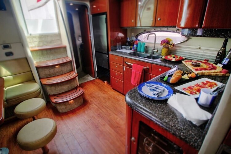 yacht Formula 48 Alibi Miami 10