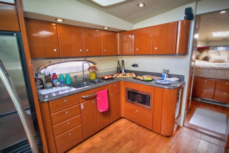 yacht Formula 48 Alibi Miami 13