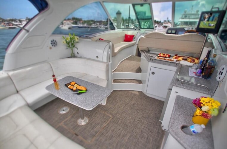 yacht Formula 48 Alibi Miami 6