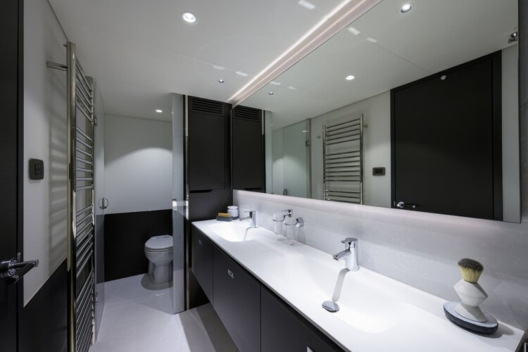 Princess 95’ Luxury Yacht For Charter In Miami, FL