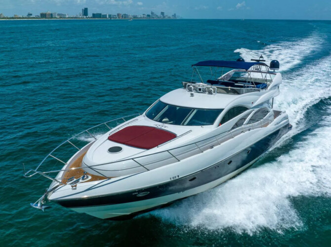 yacht Sunseeker 80 SlipTease Miami 1