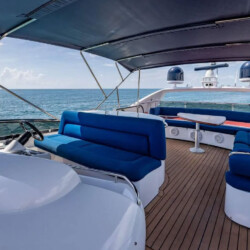 yacht Sunseeker 80 SlipTease Miami 11