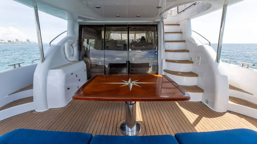 yacht Sunseeker 80 SlipTease Miami 18