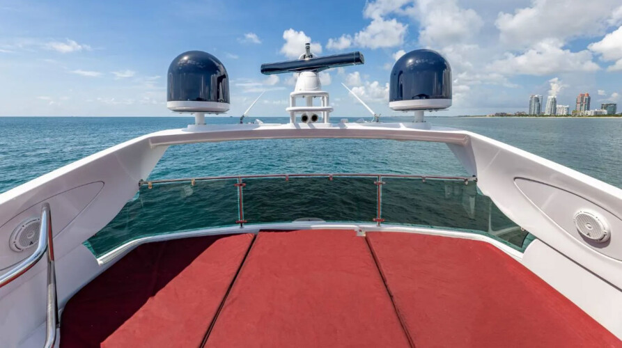 yacht Sunseeker 80 SlipTease Miami 21