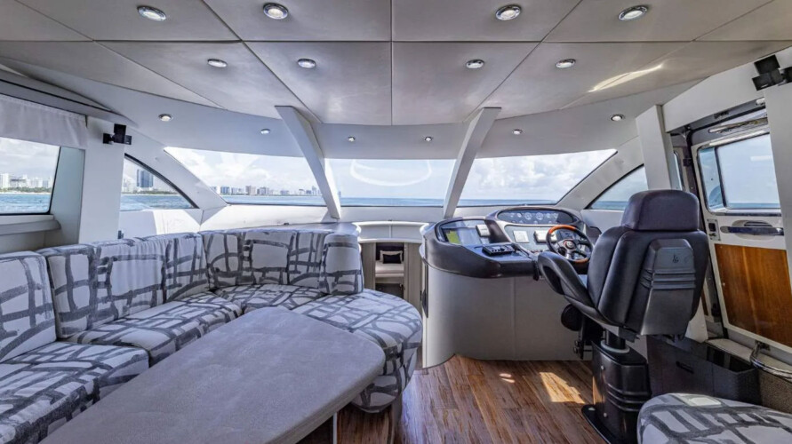 yacht Sunseeker 80 SlipTease Miami 4