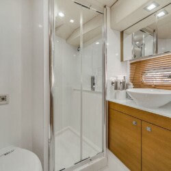 yacht Sunseeker Manhattan 70 Lavish Miami 24