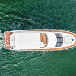 yacht Sunseeker Manhattan 70 Lavish Miami 3
