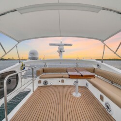 yacht Sunseeker Manhattan 70 Lavish Miami 9