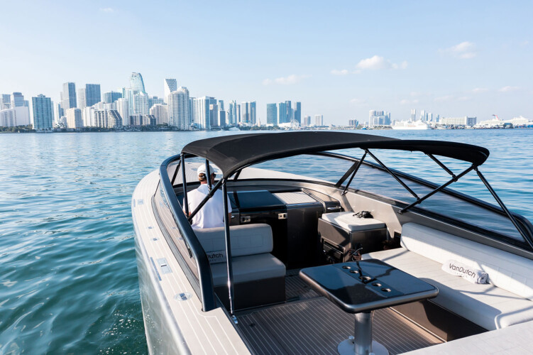 yacht VanDutch 40 StayBroke Miami 11