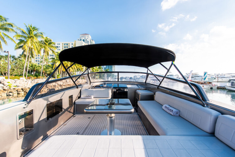 yacht VanDutch 40 StayBroke Miami 15