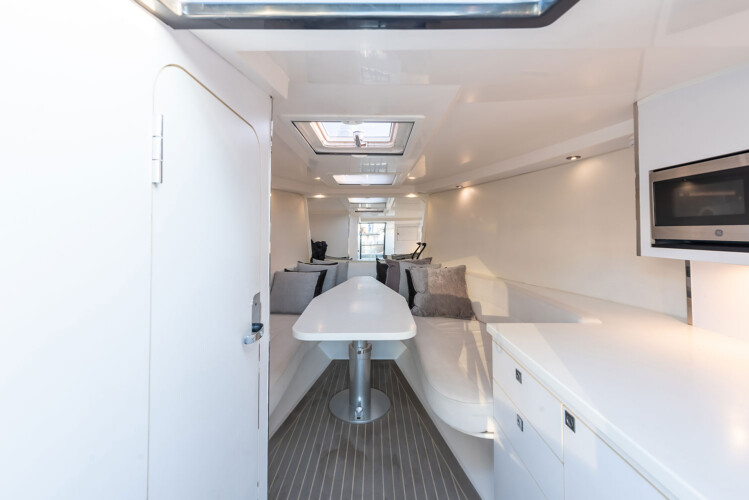 yacht VanDutch 40 StayBroke Miami 23