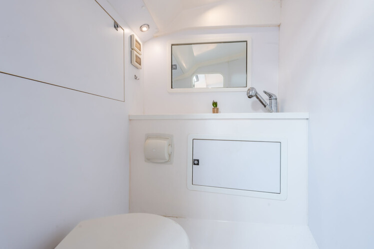 yacht VanDutch 40 StayBroke Miami 24