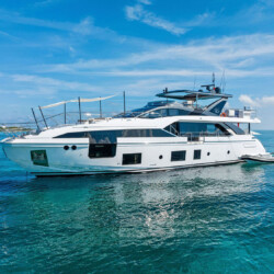 yacht azimut 88 compass Miami 2