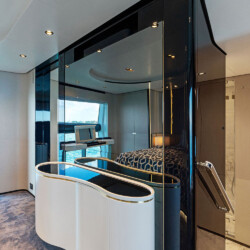 yacht azimut 88 compass Miami 20