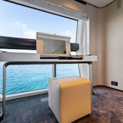 yacht azimut 88 compass Miami 21