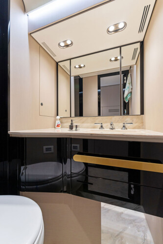 yacht azimut 88 compass Miami 26