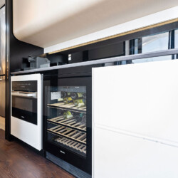 yacht azimut 88 compass Miami 30