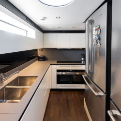 yacht azimut 88 compass Miami 31