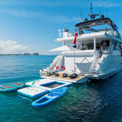 yacht azimut 88 compass Miami 9