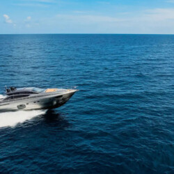 yacht pershing 62 finstar Miami 11