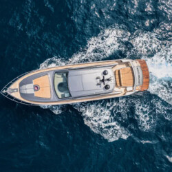 yacht pershing 62 finstar Miami 15