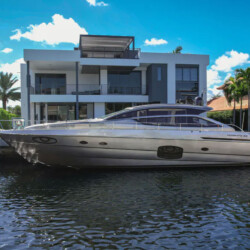 yacht pershing 62 finstar Miami 3