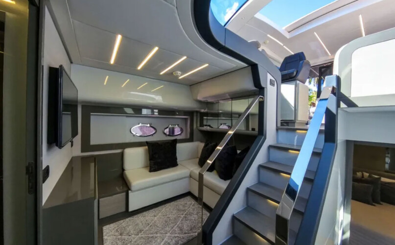 yacht pershing 62 finstar Miami 8