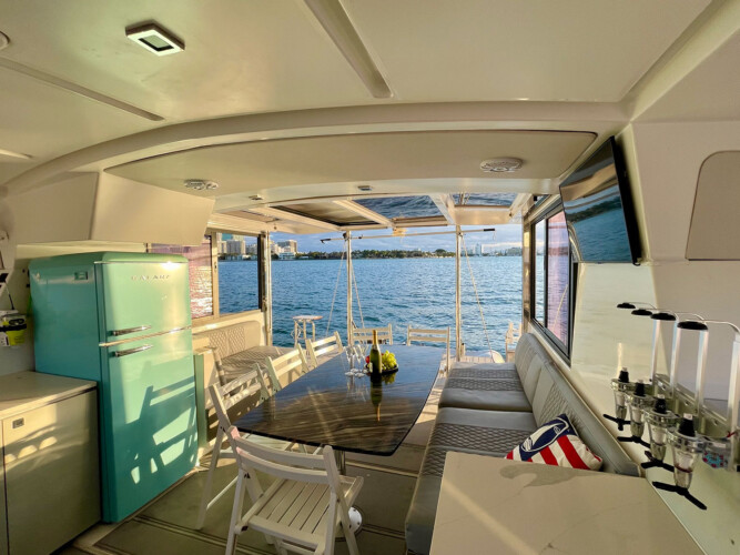 Catamaran Bali 4.0 Miami 2