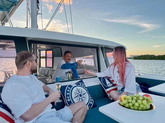 Catamaran Bali 4.0 Miami 5