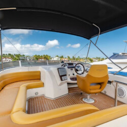 Yacht Meridian 42 Miami 2